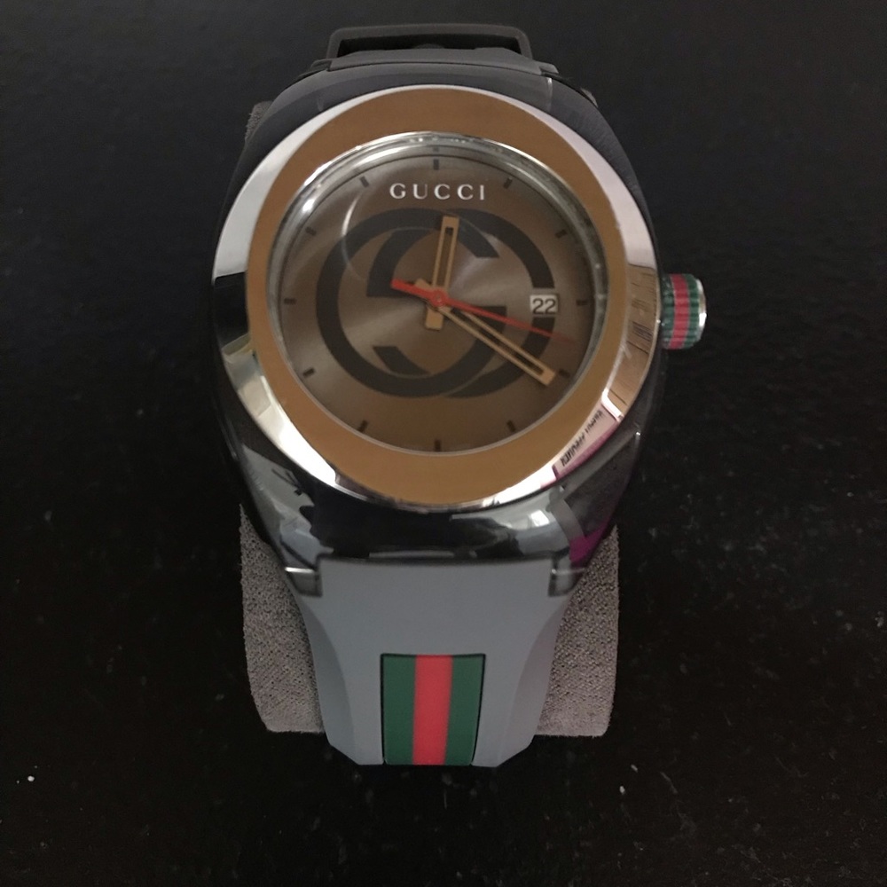 *Authentic* Gucci Sync Men’s Watch